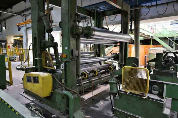 Jagenberg Vari-Dur 33-15 slitter rewinder