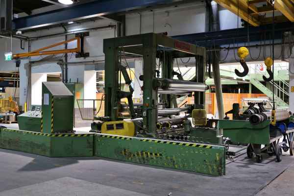 Jagenberg Vari-Dur 33-15 slitter rewinder