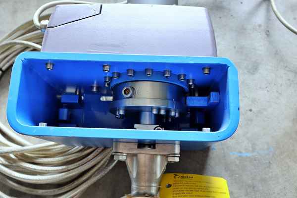 Neles ACE RAW DN100 NC4L-100 Flächengewichtsventil *VERKAUFT*